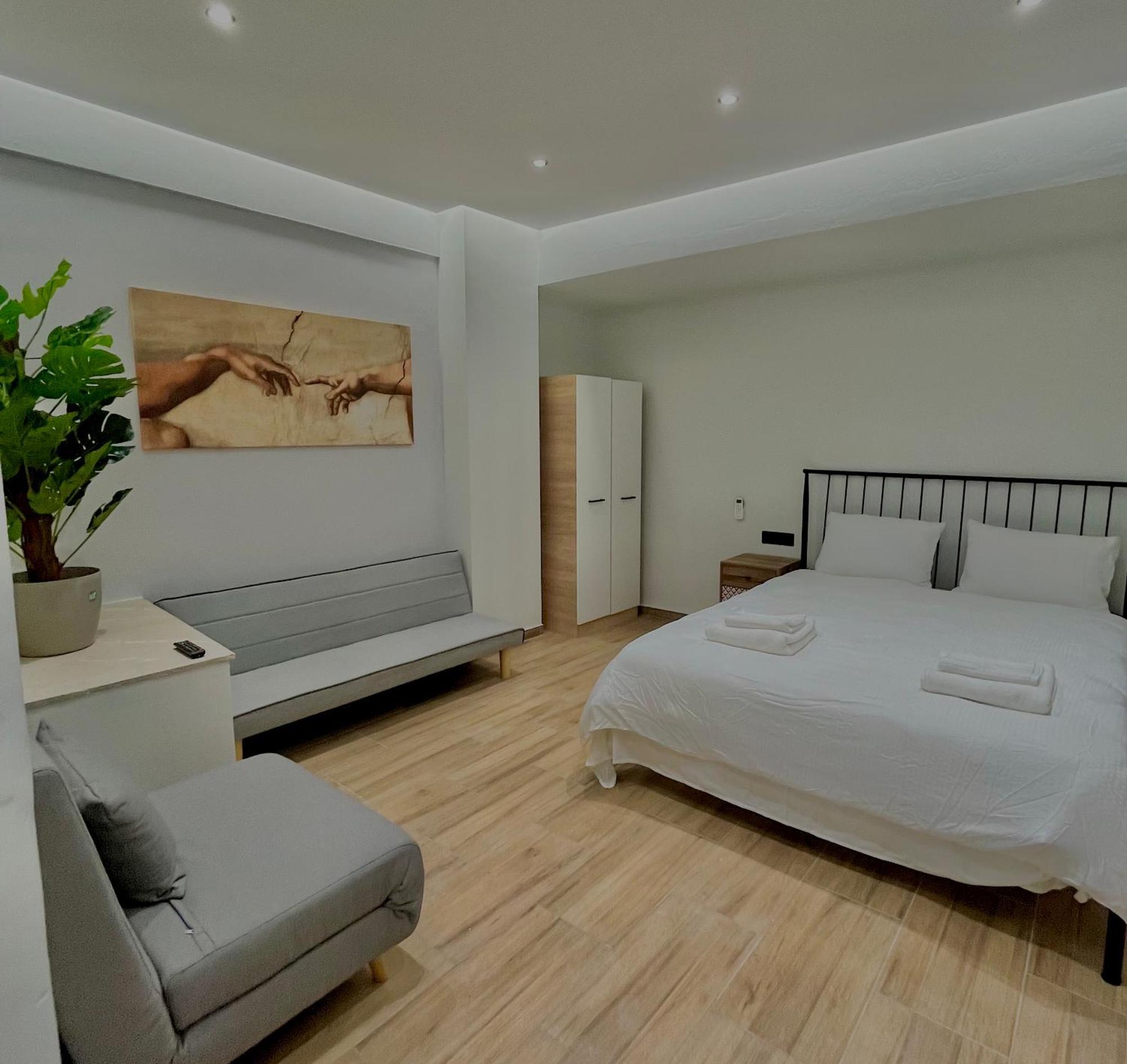 Meramvellou Living Heraklion (Crete)